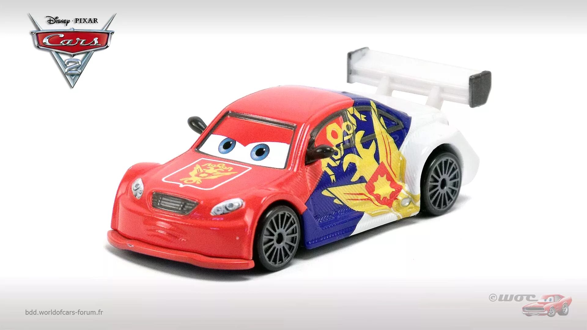 Тачки 2 гонщик 2. Cars 2 russian car. Тачки 2 гонщик 2. Тачки 2 льюис хэмилтон. Шпион из тачек 2.