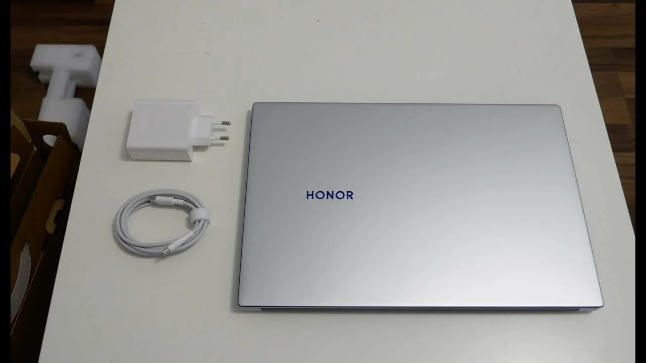 Ноутбук honor magicbook x16 pro 7840hs. Хонор Мэджик бук 14. Ноутбук Honor MAGICBOOK 14. Ноутбук Honor MAGICBOOK x14 i5/8/512 Silver. Ноутбук Honor MAGICBOOK x15 i5/16/512.