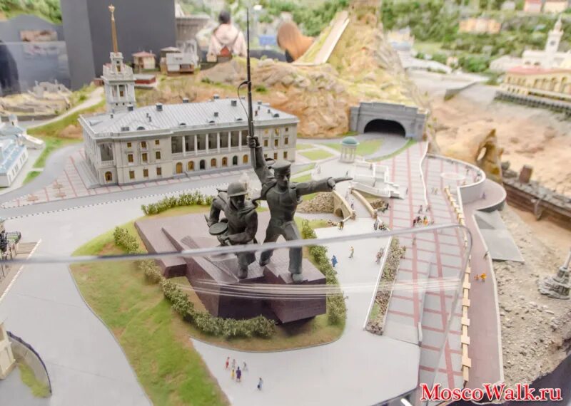 Село завидово музей государева дорога сайт официальный. Ярославль музей золотое кольцо в миниатюре. Гранд проект россия москва. Вднх макет москвы павильон на карте сиреневая аллея. Берлин в миниатюре.