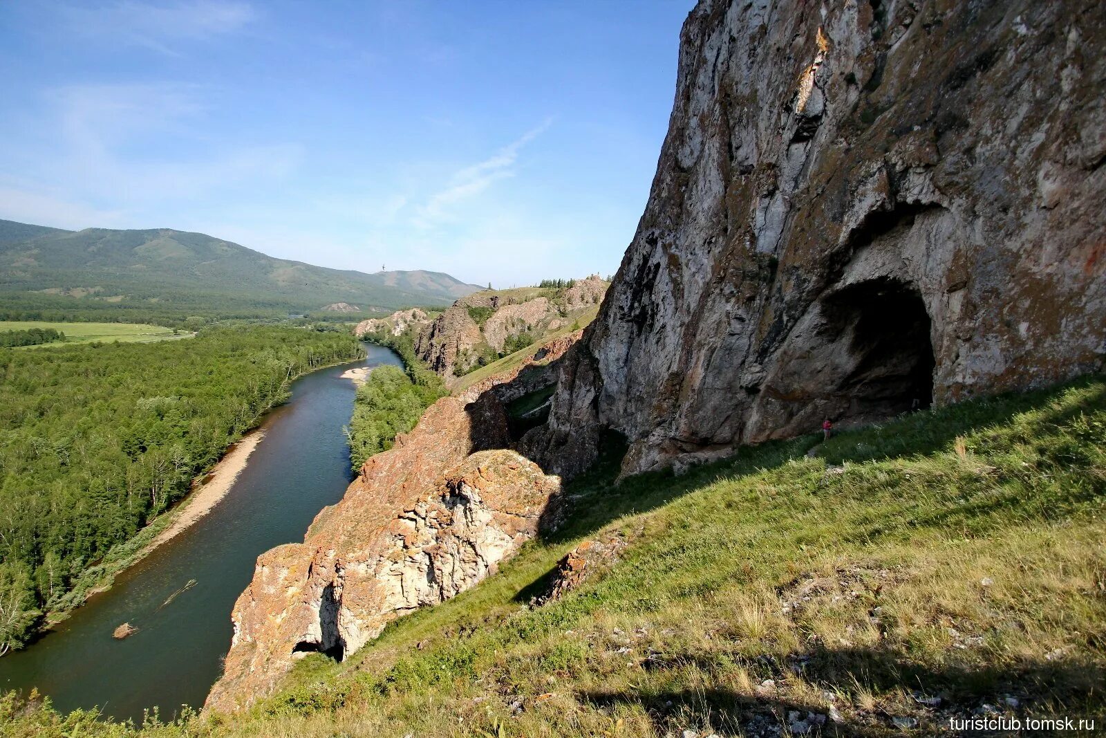 Республика хакасия какой край. Каньон в Хакасии. Республика Хакасия достопримечательности. Ущелье в Хакасии. Матур достопримечательностихаквсия.