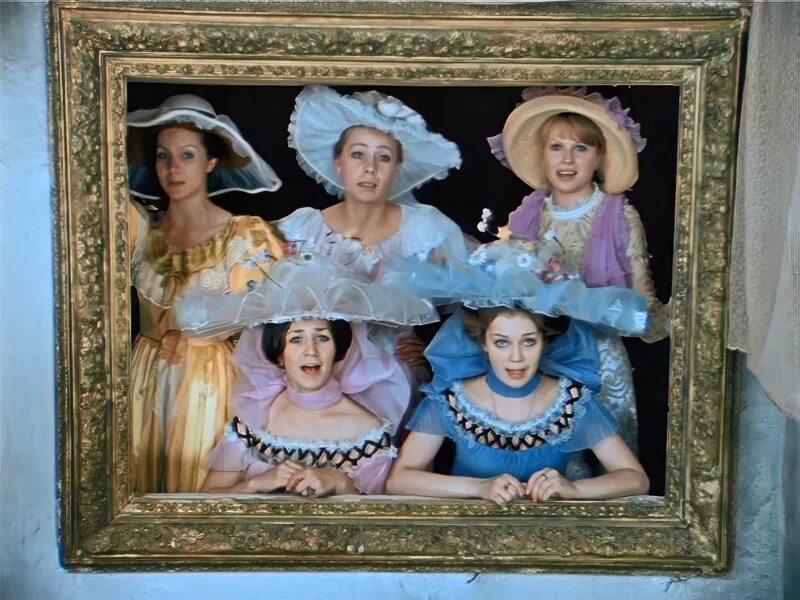 екатерина васильева обыкновенное чудо эмилия. обыкновенное чудо фрейлины. воилкова валентина обыкновенное чудо. обыкновенное чудо фильм захарова. фрейлина из обыкновенного чуда.