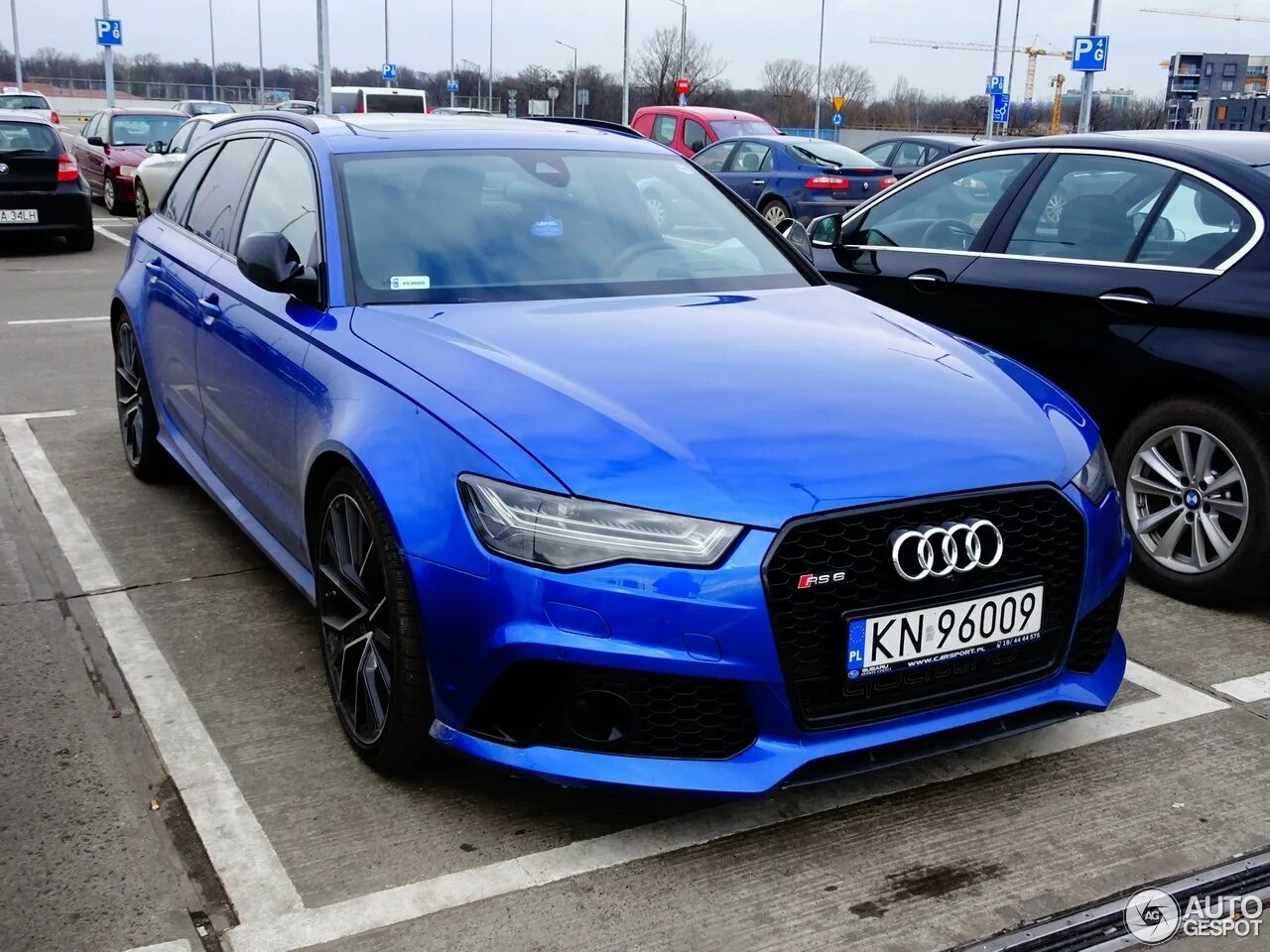 6 синего цвета. Audi rs6 c7 avant Blue. Audi rs6 синяя. Цвета Ауди rs6. Ауди rs6 c6 avant синий.