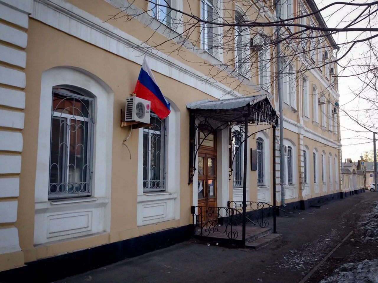 Детские поликлиники оренбурга запись. ОДКБ Оренбург Рыбаковская. Областная больница Рыбаковская Оренбург. Оренбург улица Рыбаковская 3 областная детская клиническая больница. Улица Цвиллинга Оренбург.