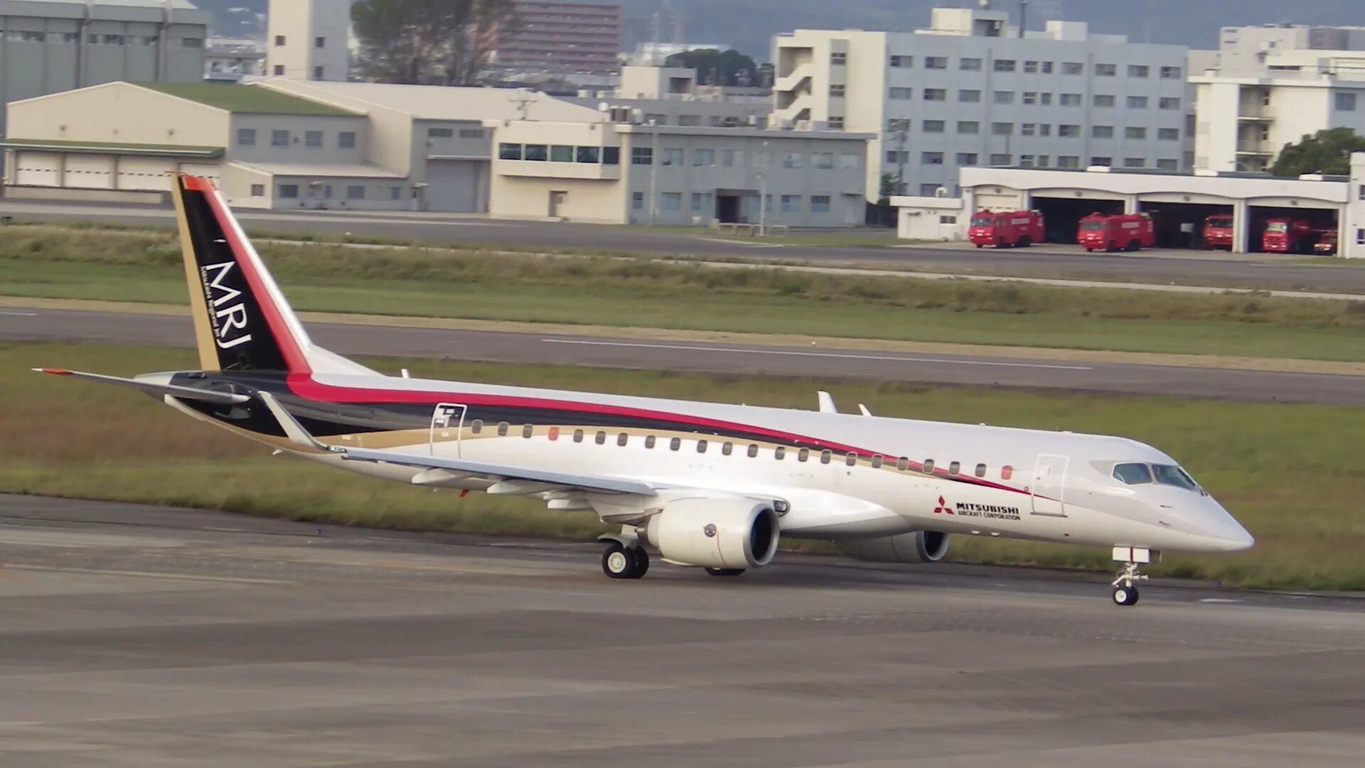Mitsubishi crj-200er самолет. Bombardier crj200 самолет. Mitsubishi crj-200. Mitsubishi crj-200er. Mitsubishi crj-200.