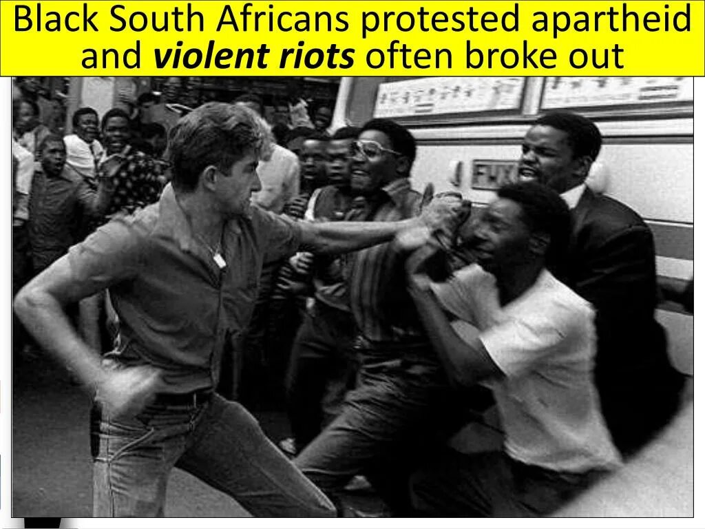 Не терпит соседства. Апартеид 1948 ЮАР. Расовая сегрегация в США. Расовая сегрегация в ЮАР. Расовая сегрегация США В 60-Е годы.