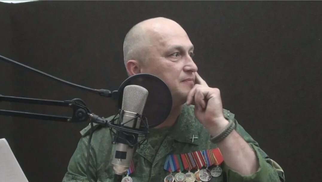 Радио победа слушать. Радио победа. Радио победа Луганск. Радиостанция Республика fm Луганск. Радио победа Донецк.