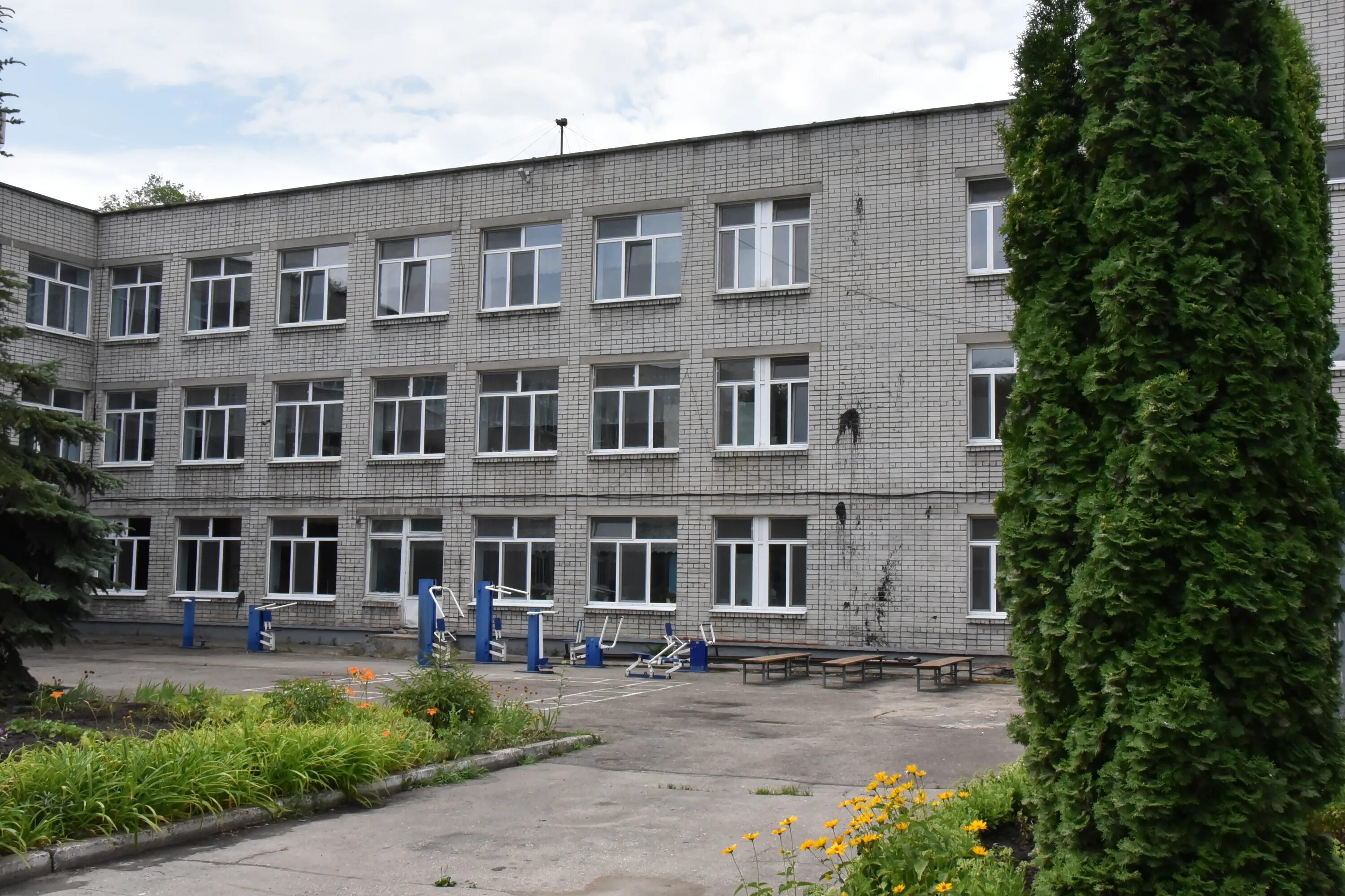 Школа 51 ульяновск. Школа номер 51 ульяновск. Школа 51 ульяновск. 29 школа ульяновск. Школа 51 ульяновск.