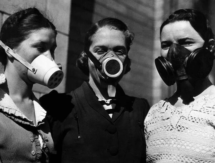 Работник в каске. Респиратор для стройки. Пылевой котёл а сша. Dust wearing. Girl builder.