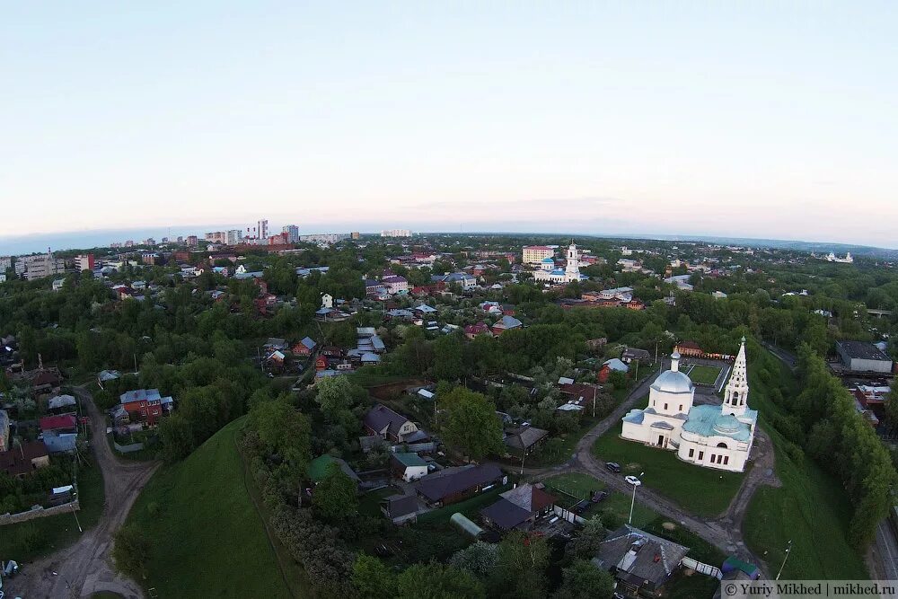 Серпухов центр города. Город Серпухов с высоты птичьего полета. Серпухов современный. Вид с высоты на Серпухов.