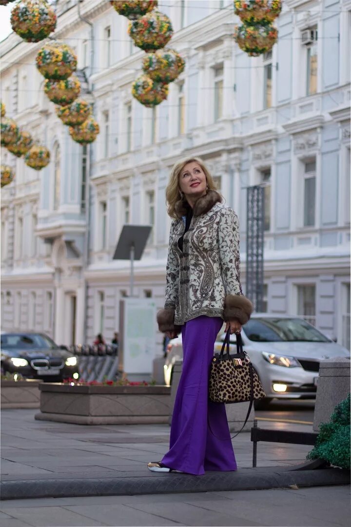 костюмы вики цыгановой. вика цыганова в шубе. стилист вика цыганова. цыганова одежда. вика цыганова коллекция одежды.