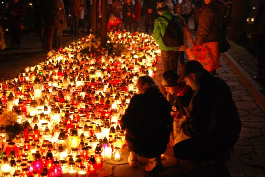 Традиции дня всех святых. День всех святых (all saints day). день всех святых в италии. день всех святых во франции. день всех святых в польше.