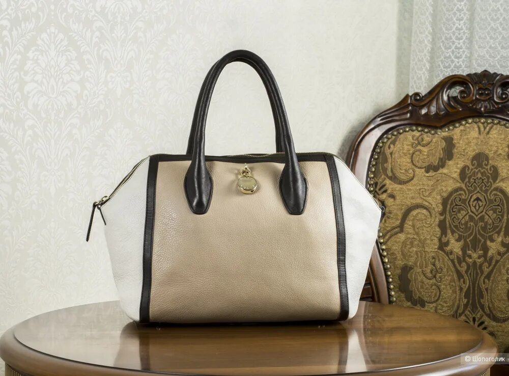 Сумка версаче оригинал. Givenchy сумки 2022. Авито сумки женские оригинал. Сумка тоут фурла. Сумка кросс-боди женская marc jacobs.
