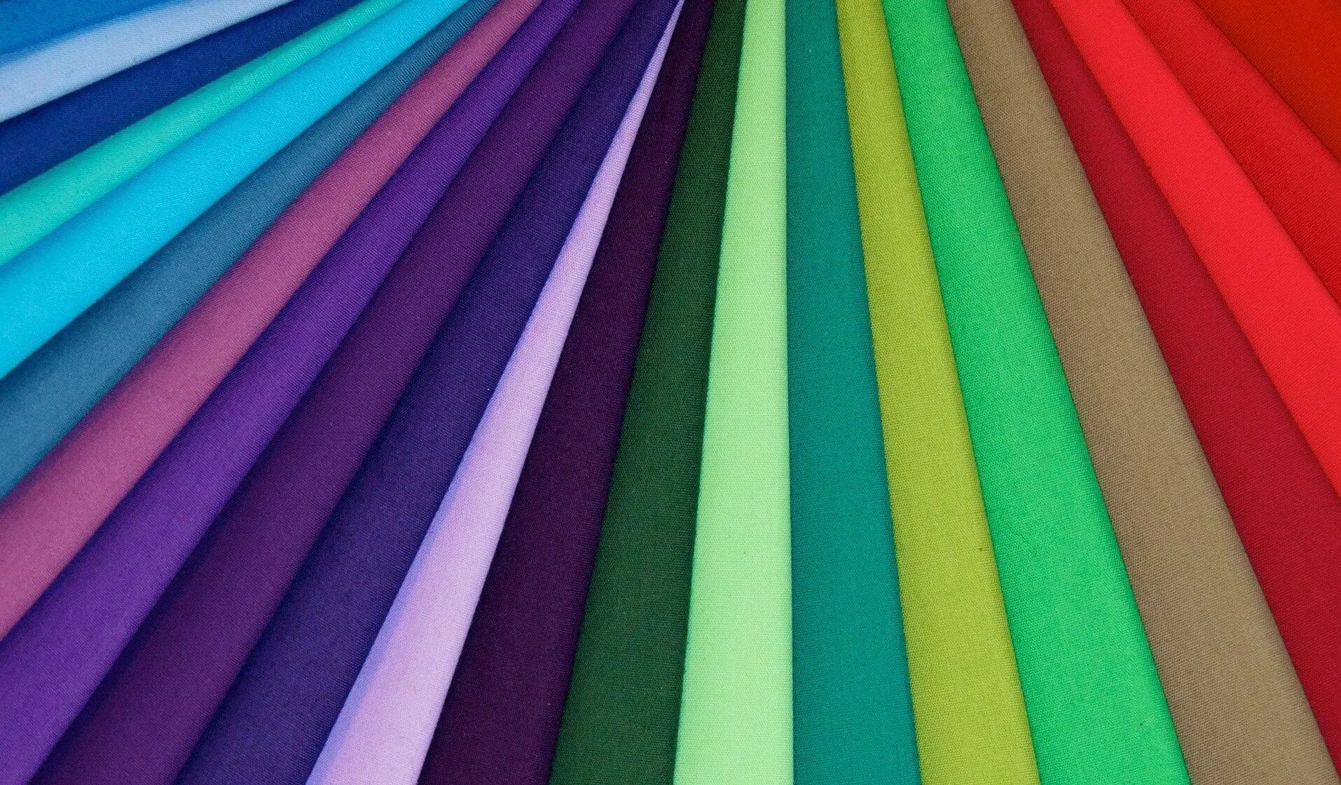 Материал лайн. Цветная ткань. Разноцветная ткань. Рулон ткани. Ткани разных цветов.