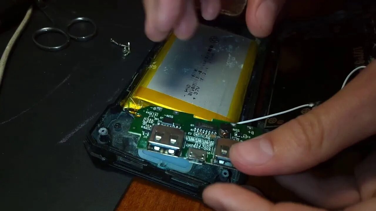 Не нажимаются кнопки на клавиатуре ноутбука. Не работает кнопка не реагирует. Кнопка включения клавиатуры на компьютере. Не работает кнопка не реагирует. Кнопка включения компьютера своими руками.