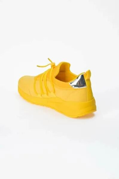 Купить кроссовки кемерово. S Oliver кроссовки желтые. Кроссовки s Oliver мужские жёлтые. Жёлтые кроссовки без шнурков мужские. Желтые кроссовки Prada adidas женские.
