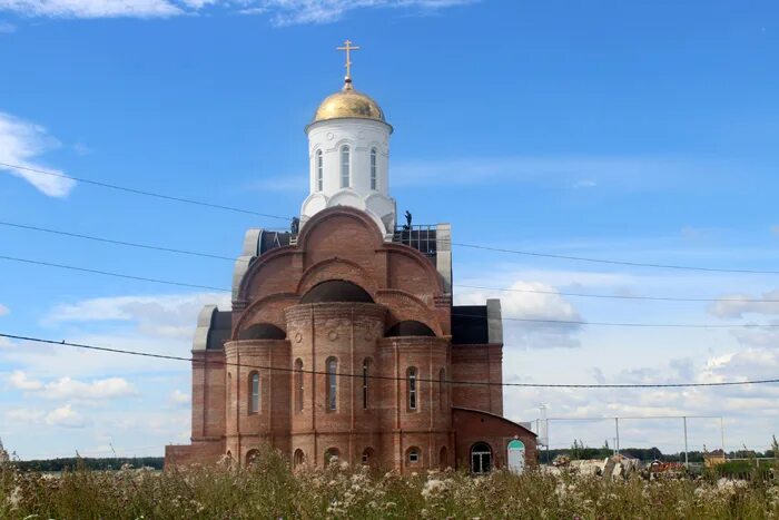 церковь в еманжелинске. храм в еманжелинске. храм в еманжелинске. церковь еманжелинск фото. свято-введенский храм еманжелинск.