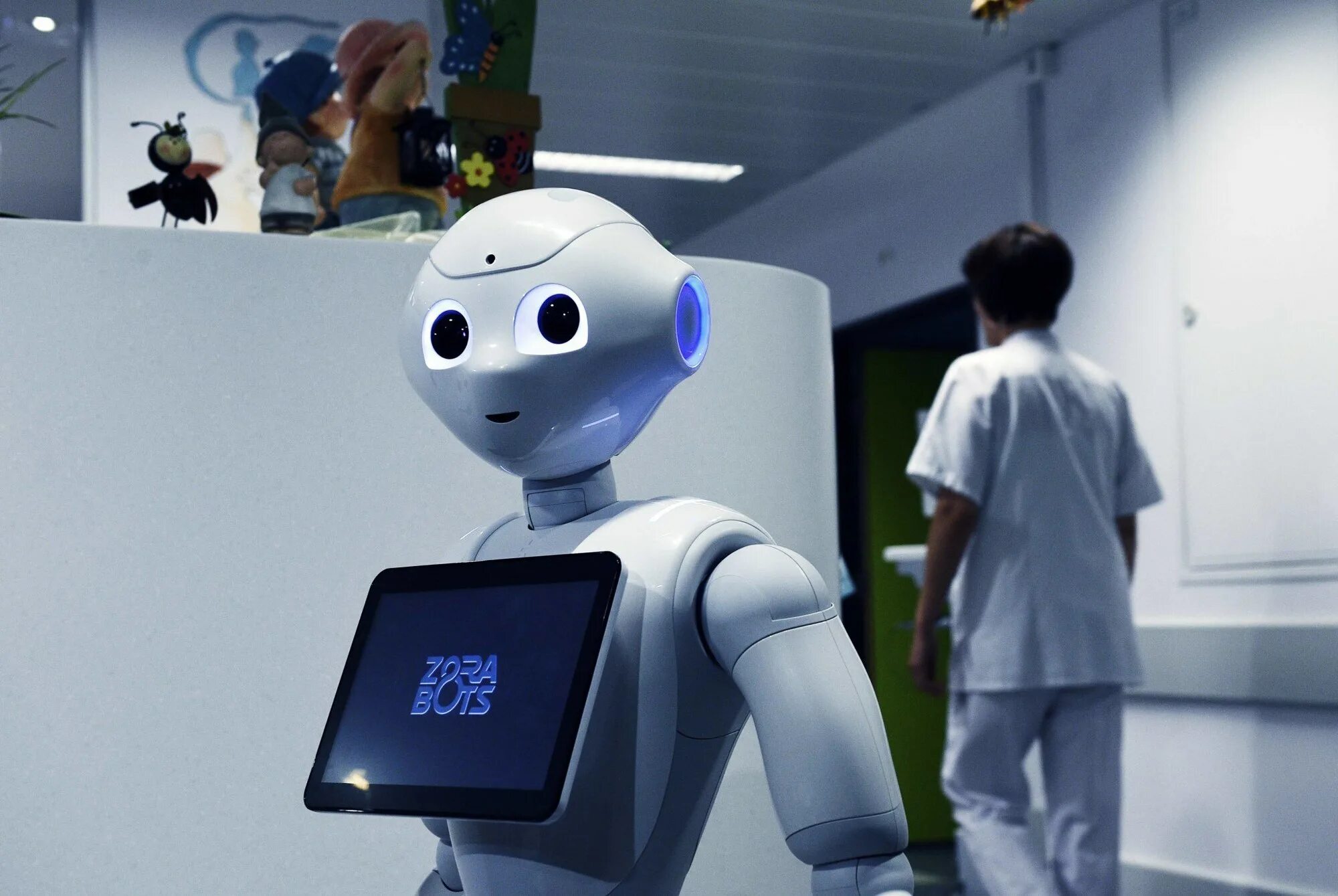 Robot assistant