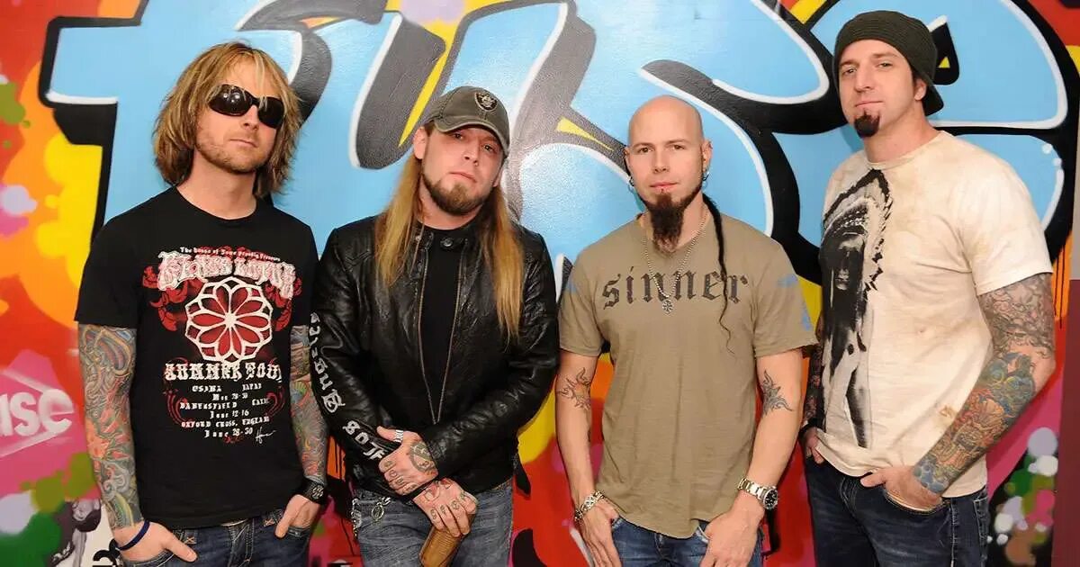 Let the body hit the. Группа Drowning Pool. Группа Drowning Pool 2001. Стиви Бентон. Майк Люче Drowning Pool.