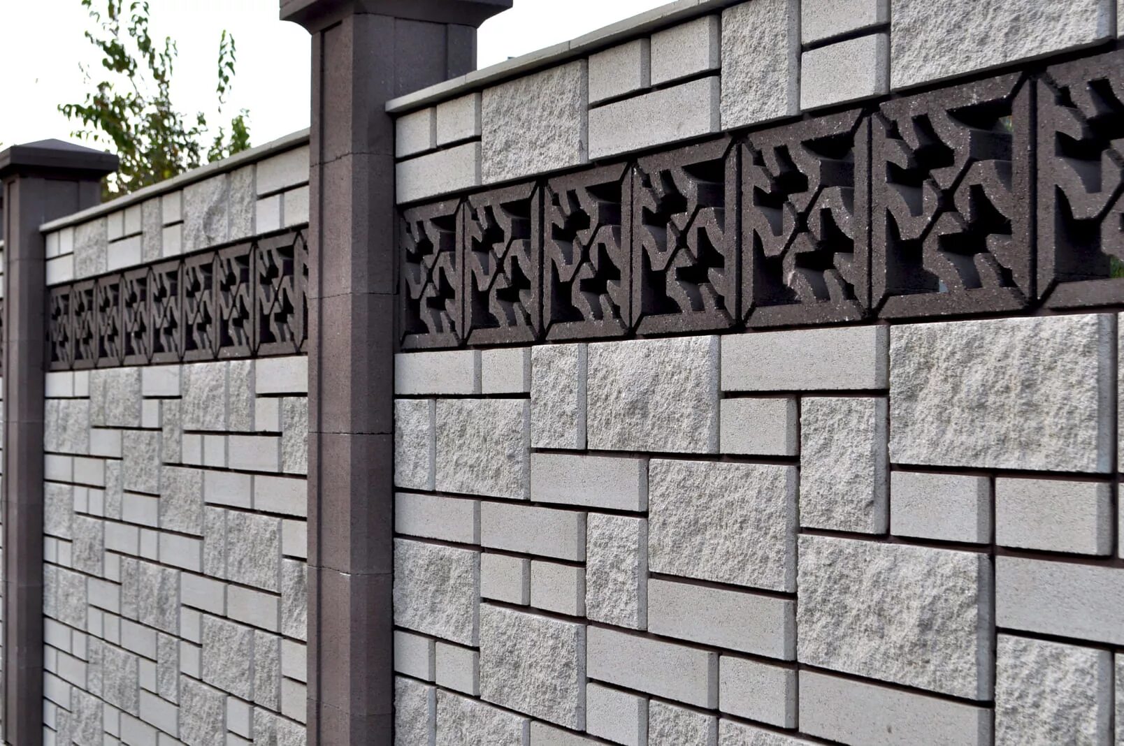 Забор француз севастополь. Французский камень симферополь. Забор французский камень. Французский камень симферополь. Блоки арбет заборные.