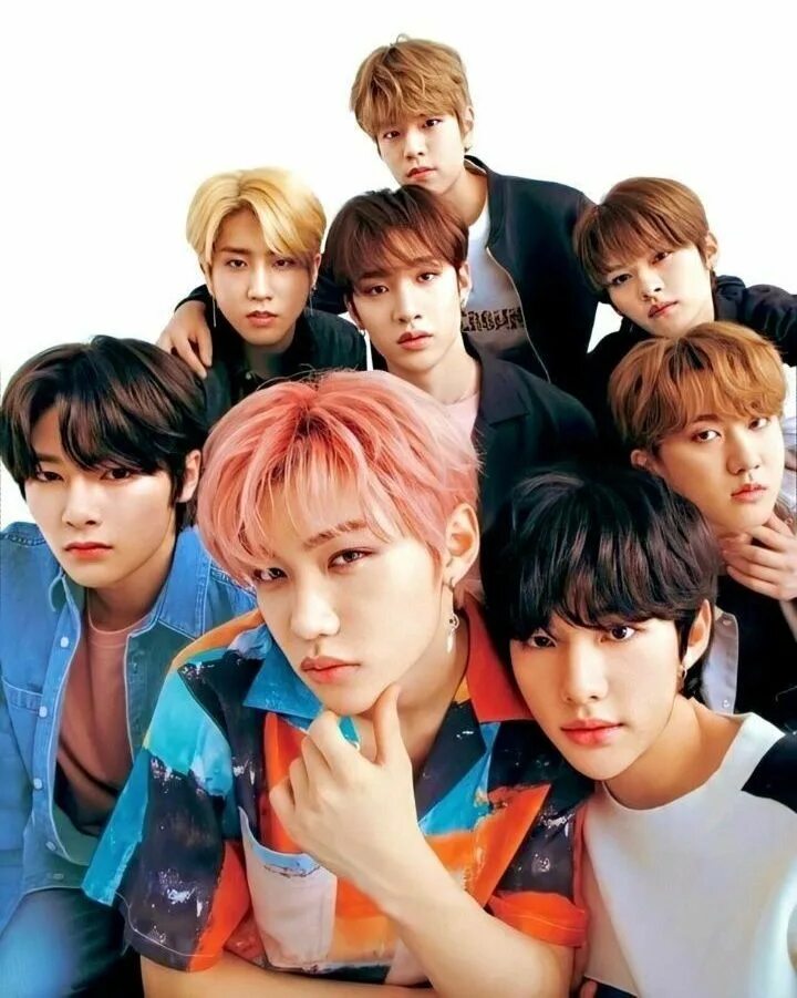 Группа Stray Kids. Группа Stray Kids 2020. Участники стрэй Kids. Группа стрэй Kids участники.