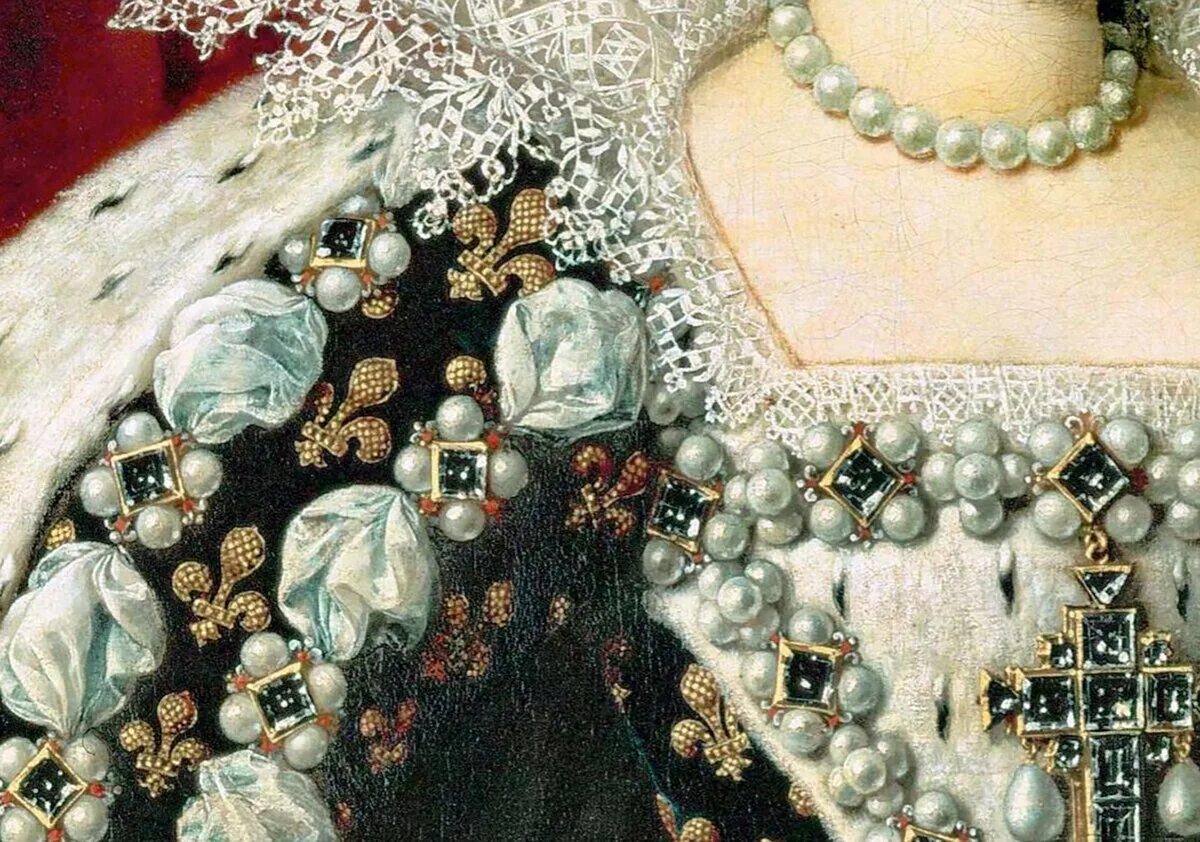 Украшения Франция Ренессанс 16 век. Драгоценности Марии Медичи. Платье Екатерины Медичи с жемчугами. Украшенная дама