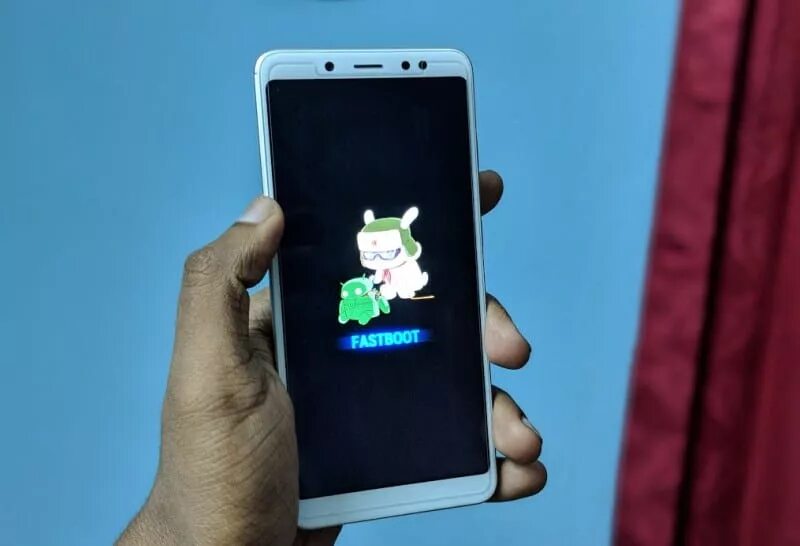 Обновление на redmi 7. Xiaomi завис на заставке. Зависает экран на сяоми. Сяоми висит на заставке mi. Xiaomi завис на заставке.