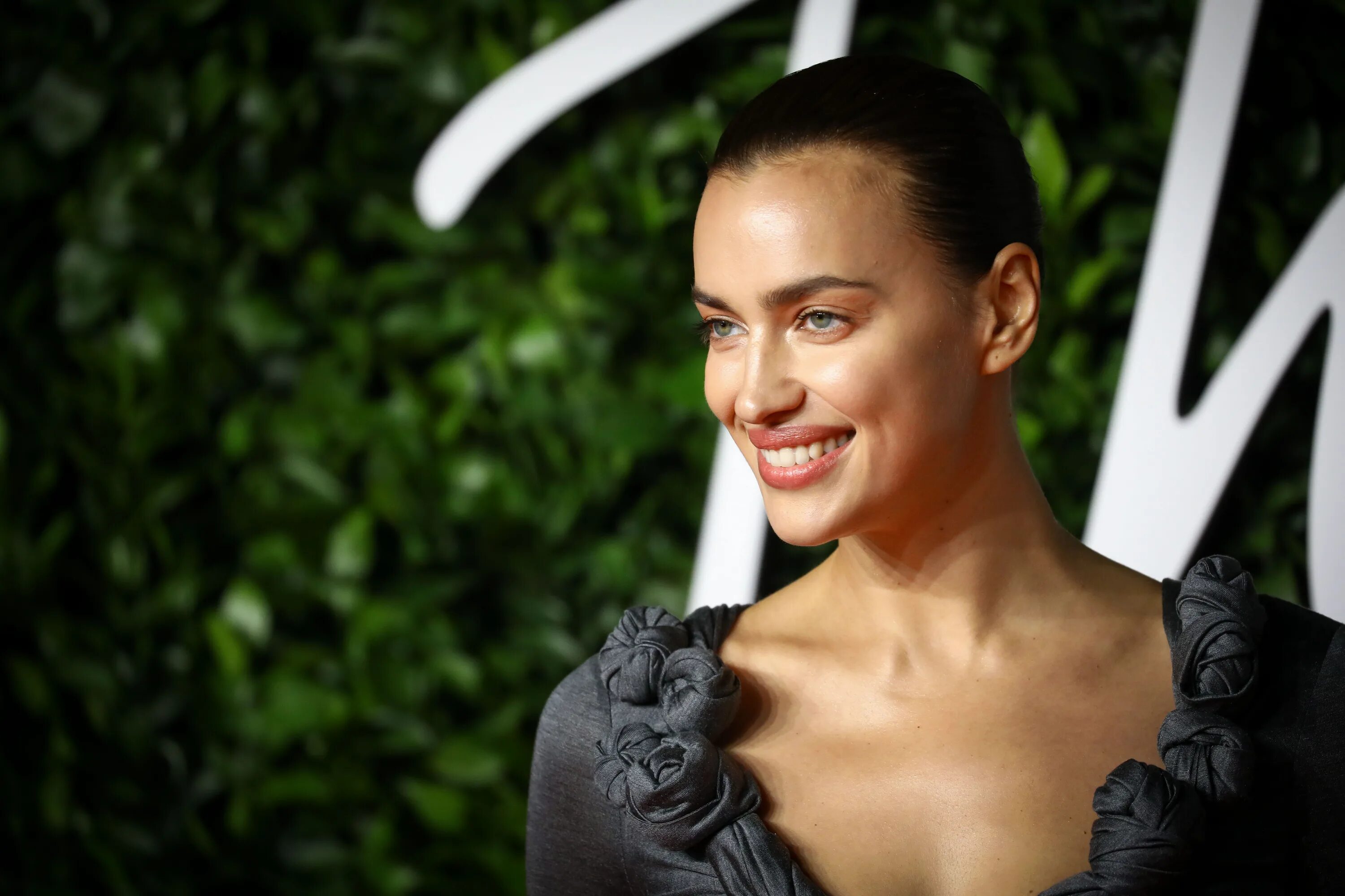 Последние новости о ирины шейк. Bhhbyf ITQ[. Irina Shayk. Irina Shayk 2019.