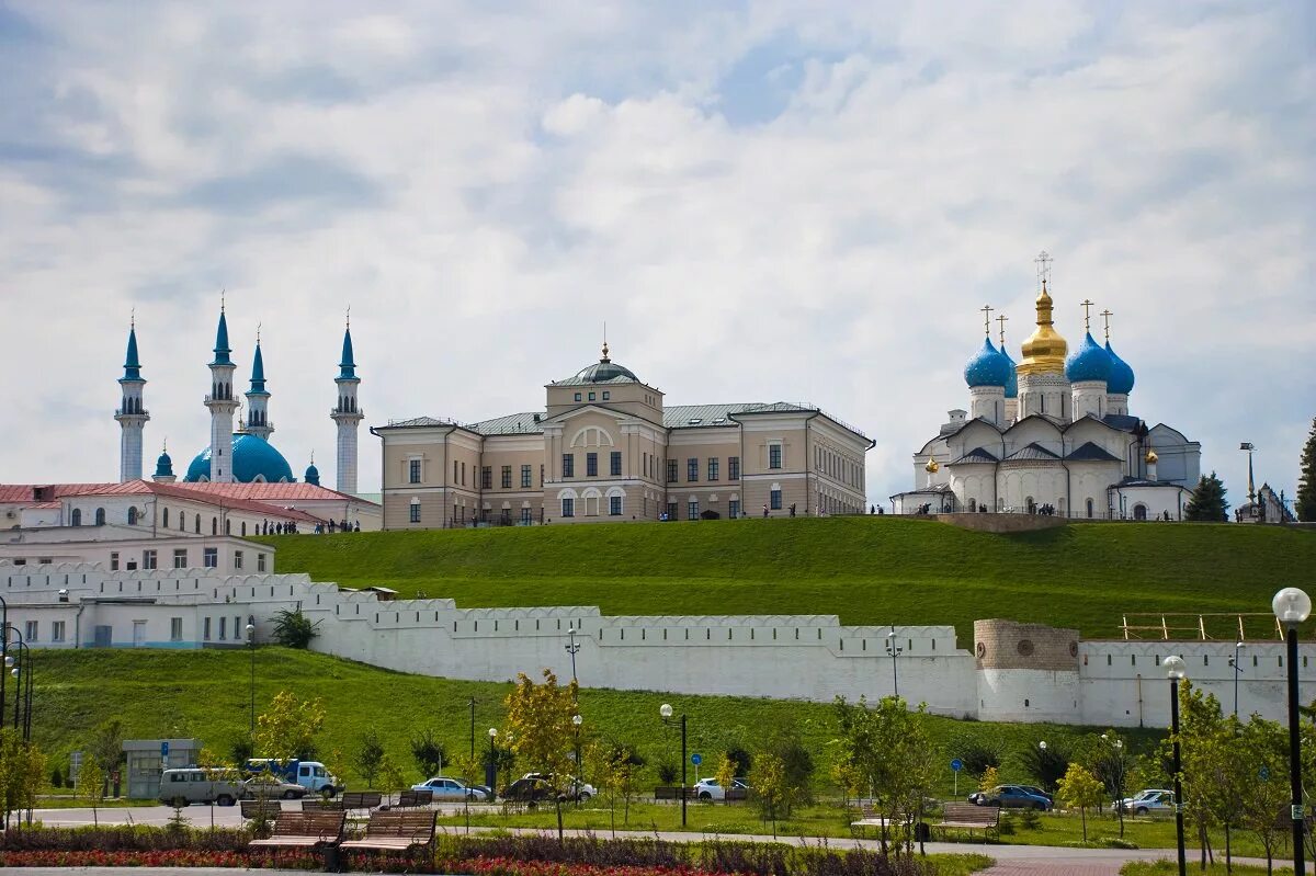 Комплекс казанского кремля. Казань музей заповедник Казанский Кремль. Историко-архитектурный комплекс «Казанский Кремль» (Казань). Экскурсия «Белокаменная крепость». Казанский Кремль. Ансамбль Казанского Кремля.