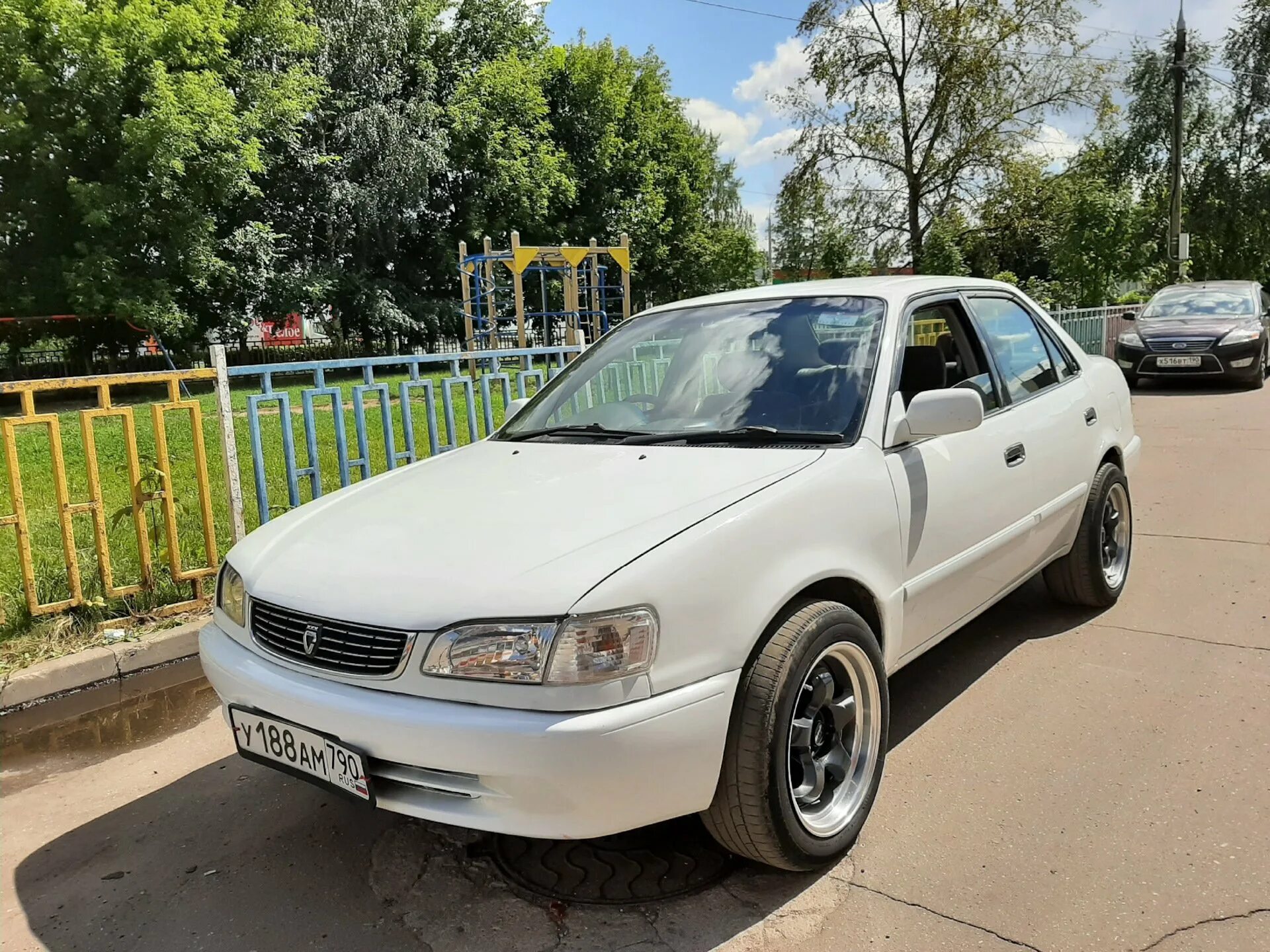 Королла ае 110 купить. Toyota Corolla ae110. Тайота каролла 110 кузов. Тайлта каролла 110 кузов. Тойота Королла ае 110 2000.