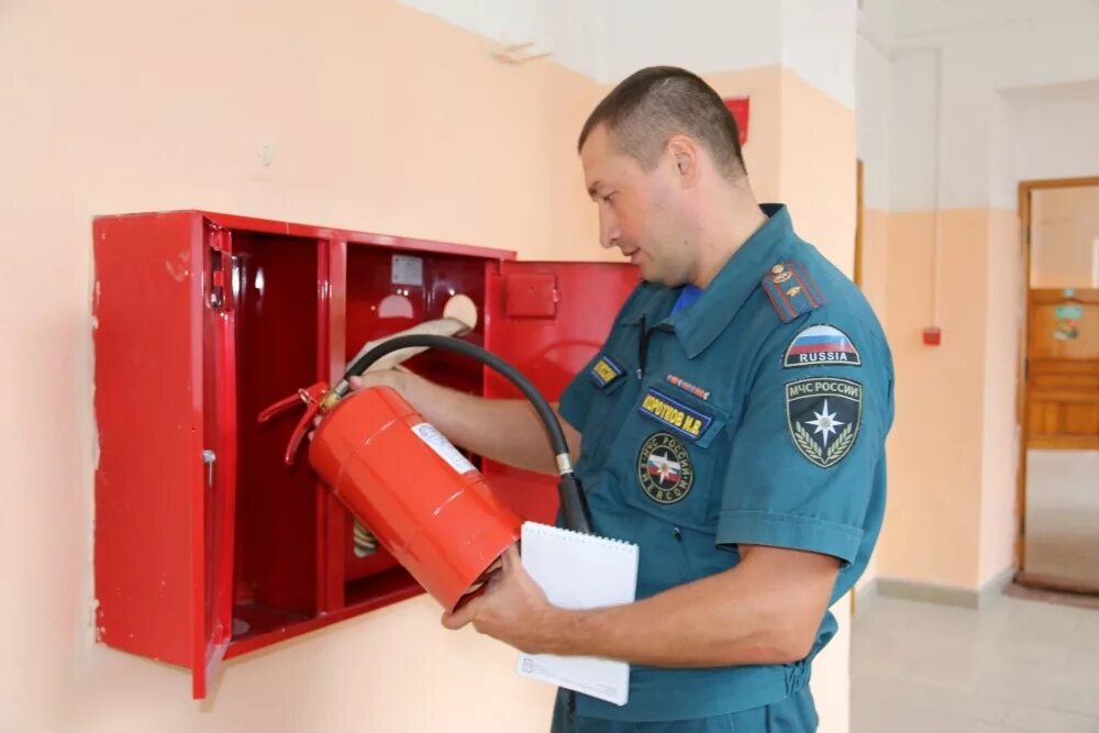 Организация и осуществление пожарного надзора. Пожарный инспектор. Контроль пожарной безопасности. Проверка пожарной безопасности. Пожарная безопастность.