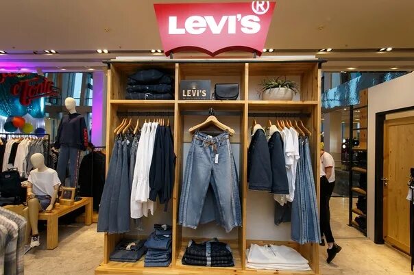 Купить одежду оренбург. Levis магазин. Брендовые магазины джинс. Levis магазин Америка. Американский магазин джинсовой одежды.