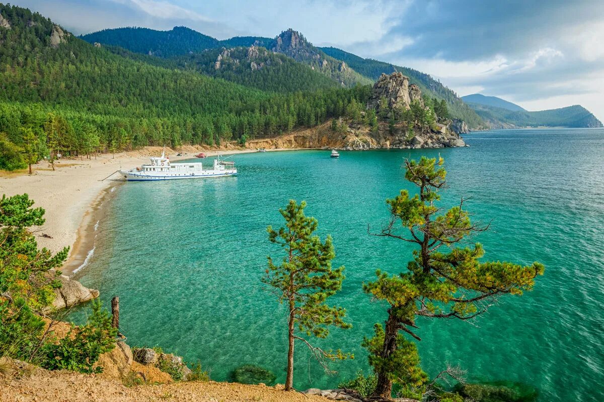 озеро байкал бухта песчаная. ольхон бухта песчаная. озеро байкал бухта песчаная. бухта иркутск. байкал песчаная бухта ольхон.