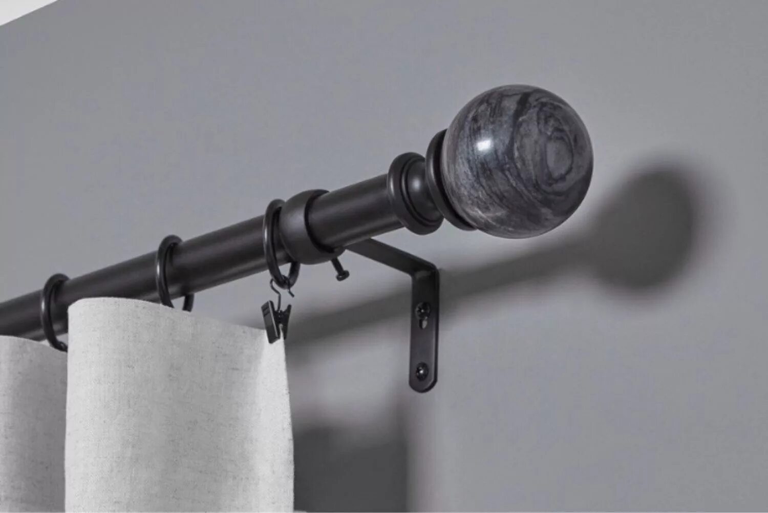 Икеа карниз черный 240 см. Arttex карниз оникс. Карниз гефест черный. Карниз симпл двухрядный черный матовый. Черный карниз для штор.