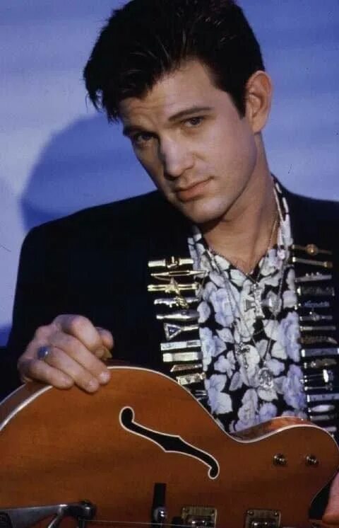 Cris isaak. Chris isaak. chris isaak певец.