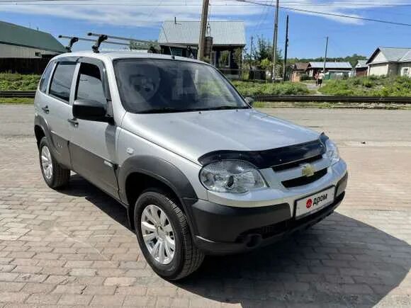 Нива Шевроле 2013. Нива Шевроле 2013г. Шевроле Нива 2005 серебристый. Chevrolet Niva 2013 бак. Дром алтайский край нива с пробегом