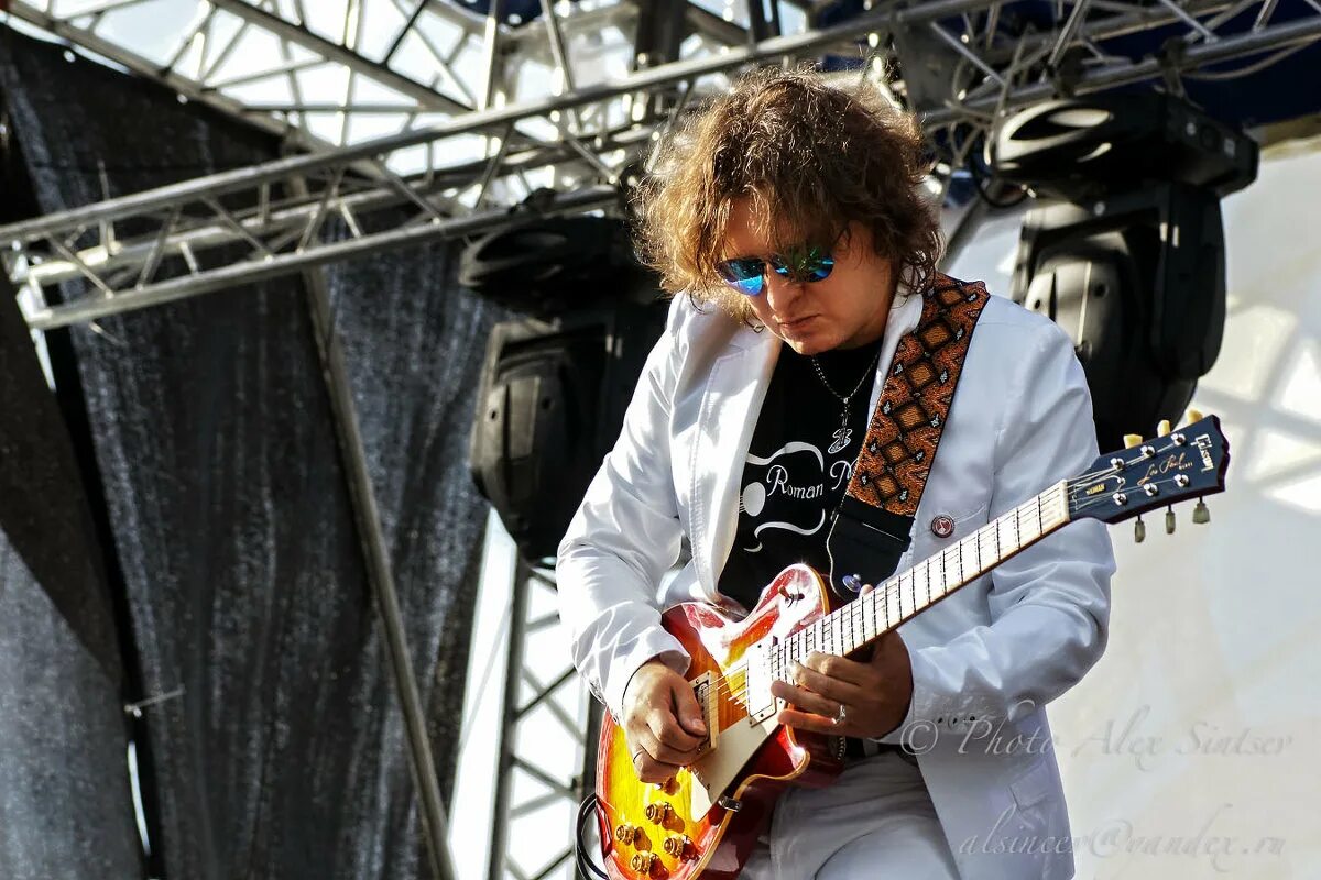 Мирошниченко гитарист. Мирошниченко гитарист