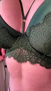 fullerbustbestie Nude OnlyFans Leaks.