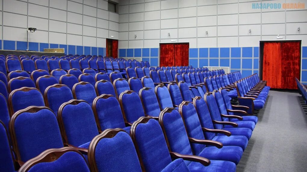 культурно-досуговый центр юбилейный. поселок строителей назарово кинотеатр. музей города назарово. поселок строителей назарово. кинотеатр юбилейный назарово.