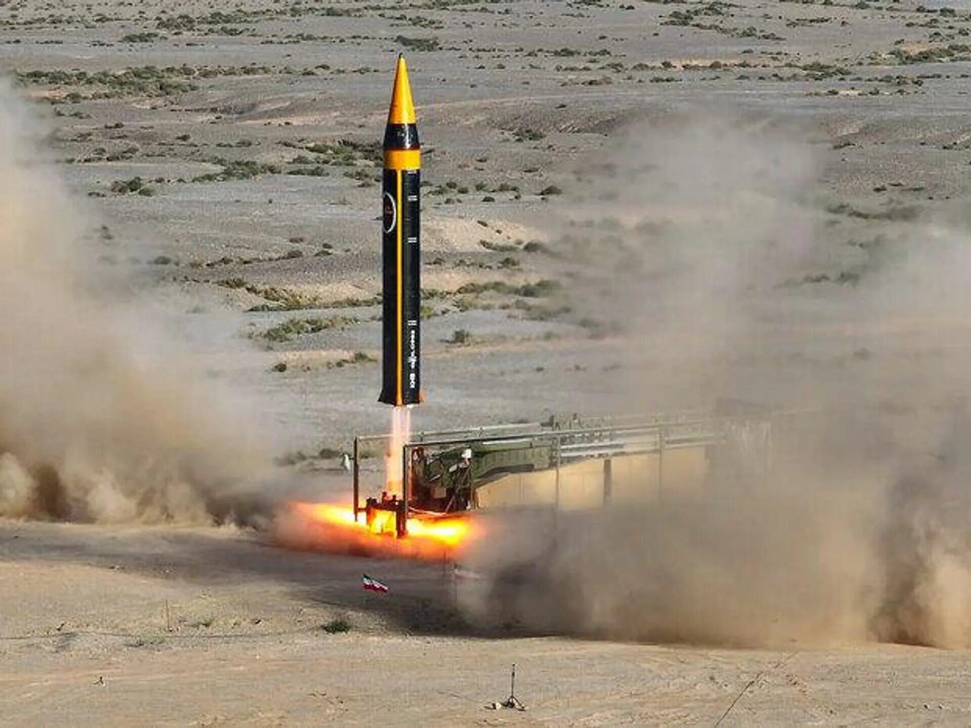 Иран fateh-110. Воружени иран. Куда попали иранские ракеты. Куда попали иранские ракеты. Иранские баллистические ракеты фатех 110.