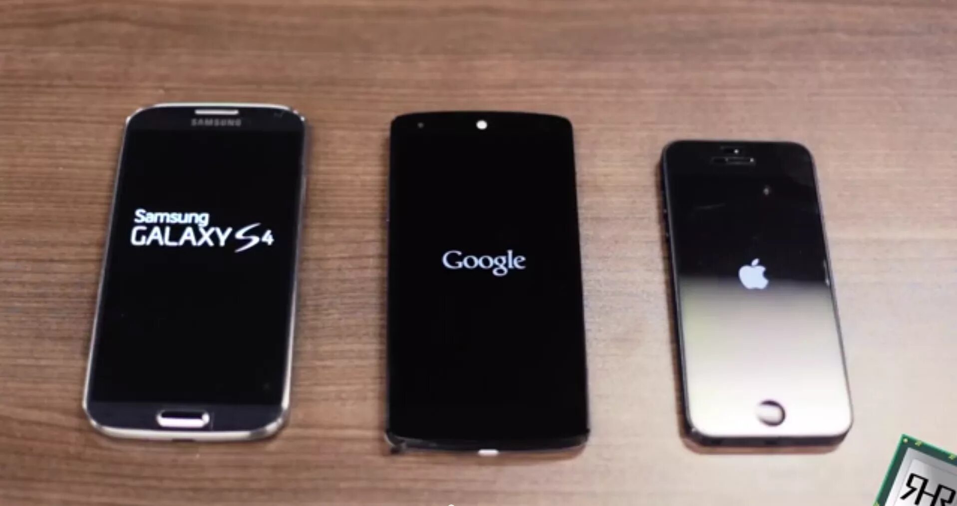 Galaxy s24 vs iphone 15. Iphone vs Samsung. Iphone 4 vs 5. Iphone 14 vs Samsung s23. Samsung vs iphone EHD.