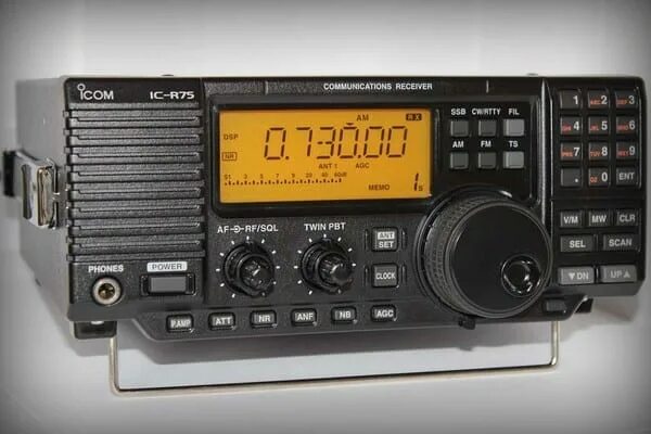 Радиоприемник-Diapazon Dr-2100r". Приемник диапазон 2100. Icom r75. Радиоприемник коротковолновый цифровой. Укв св