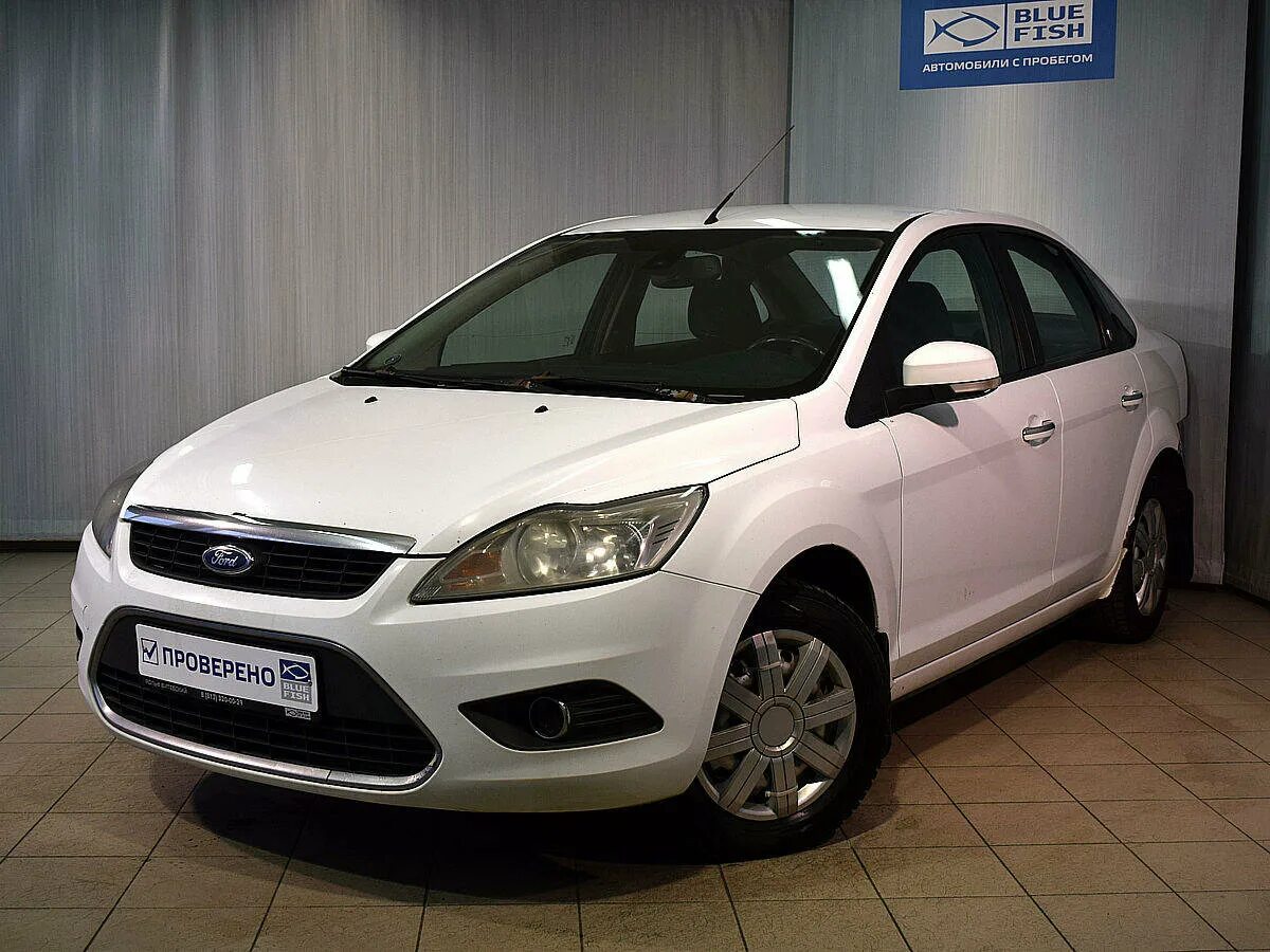 Купить форд фокус 2011. Форд фокус 2011г. Ford Focus 2011 года. Focus 2011.25. Форд фокус 2011 белый комплектация.