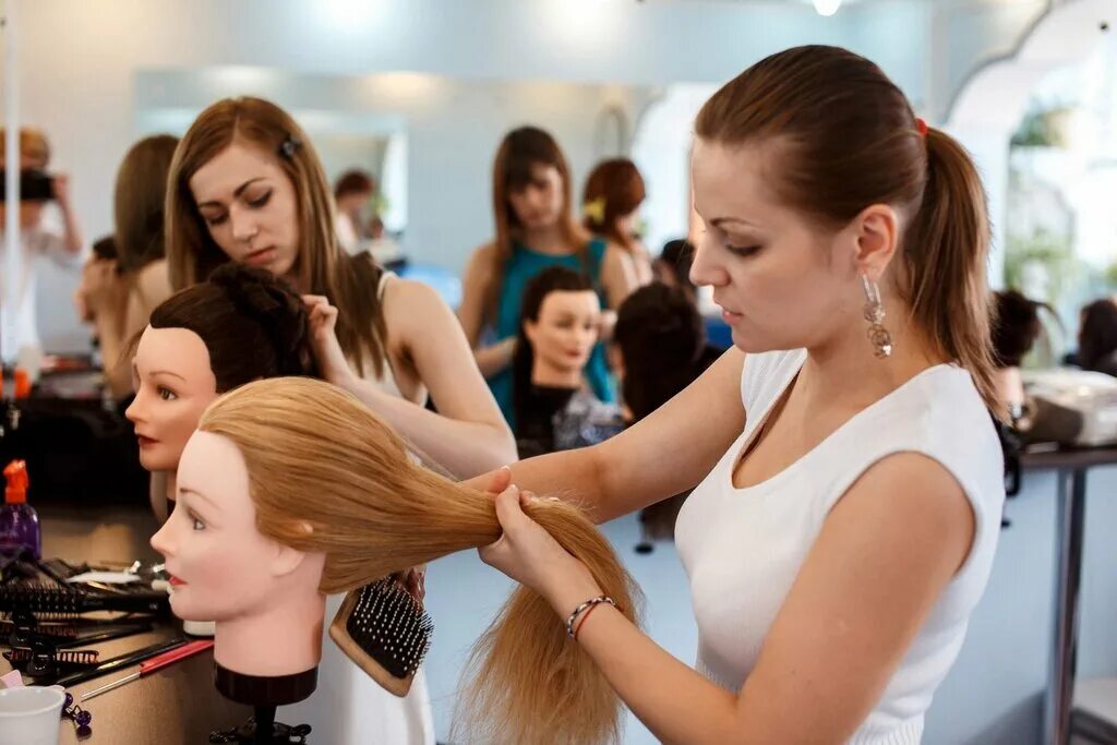 мастера маникюра ангарск. стилист по прическам. школа индустрии красоты воронеж. школа мастеров по маникюру город барнаул. тренинг для парикмахеров.