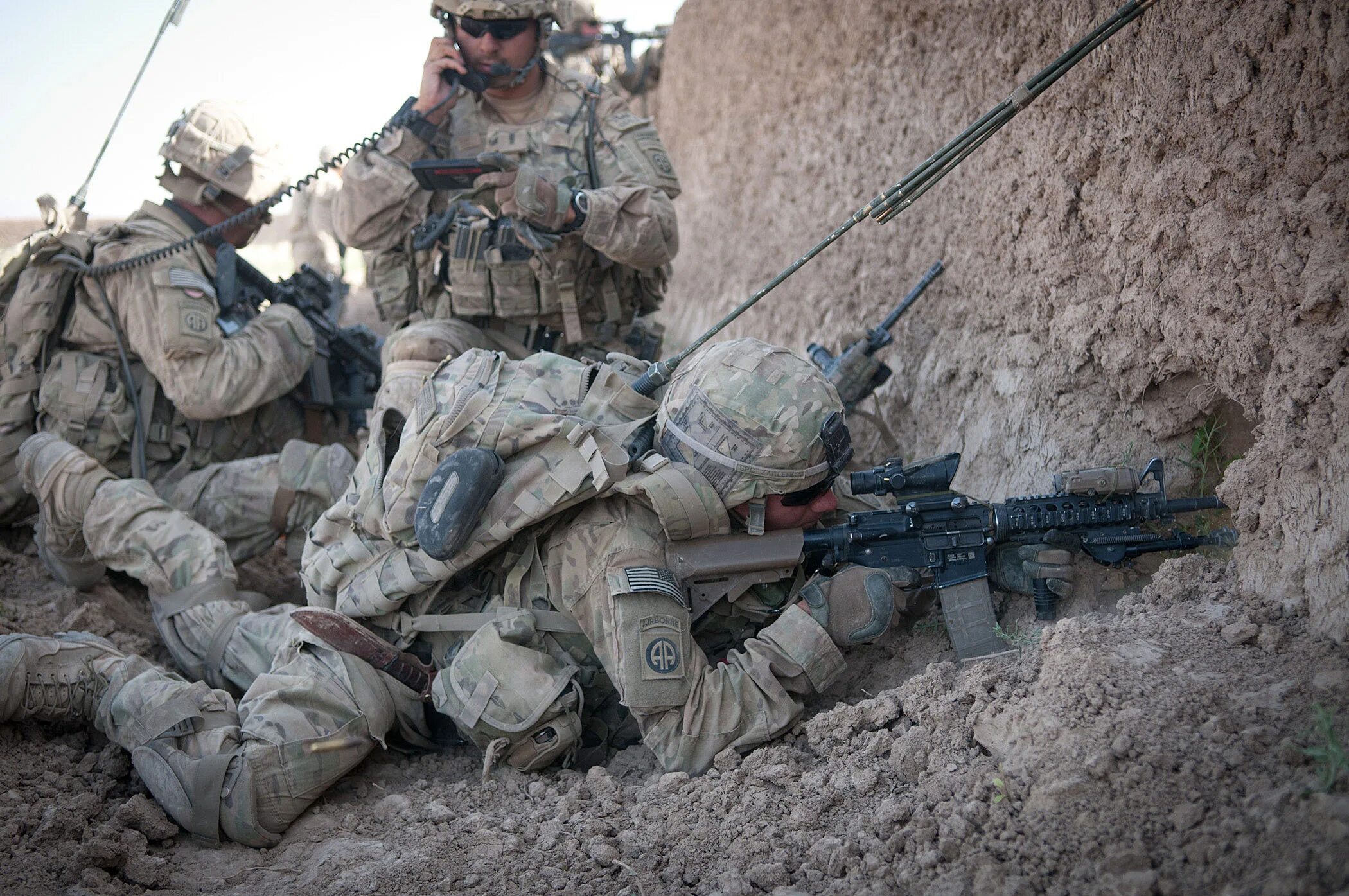 Боевые действия нато. Американские военные. Американская армия в Афганистане. Солдаты армии США. Солдат армии США В Афганистане.