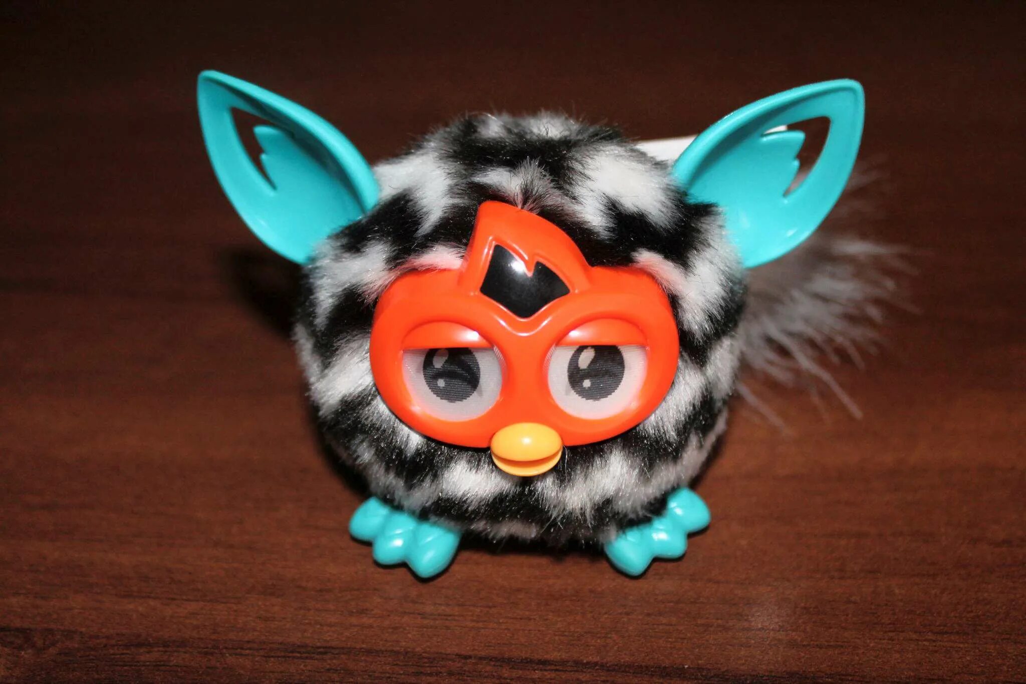 Ферблинг с желтыми ушками. Как сделать ферби добрым. Как сделать ферби добрым. Как сделать ферби добрым. Ферби 2002.