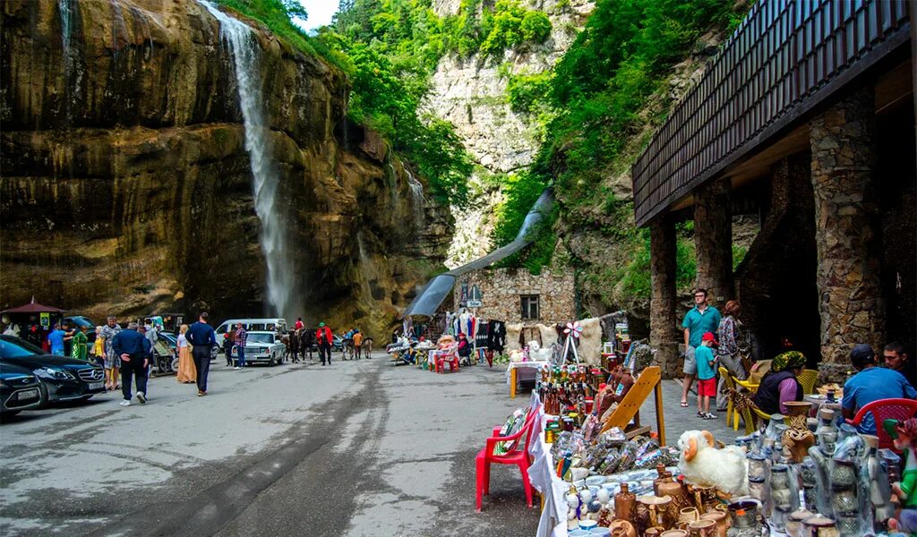 Экскурсии куда. Чегемские водопады Кабардино-Балкария. Чегемские водопады Чегемское ущелье. Нальчик ущелье Чегемское. Нальчик Чегемские водопады.