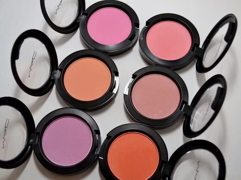 розово коричневые румяна mac. румяна мак цвета. Mac powder blush палитра. Mac well dressed румяна. Mac blush small vanity.