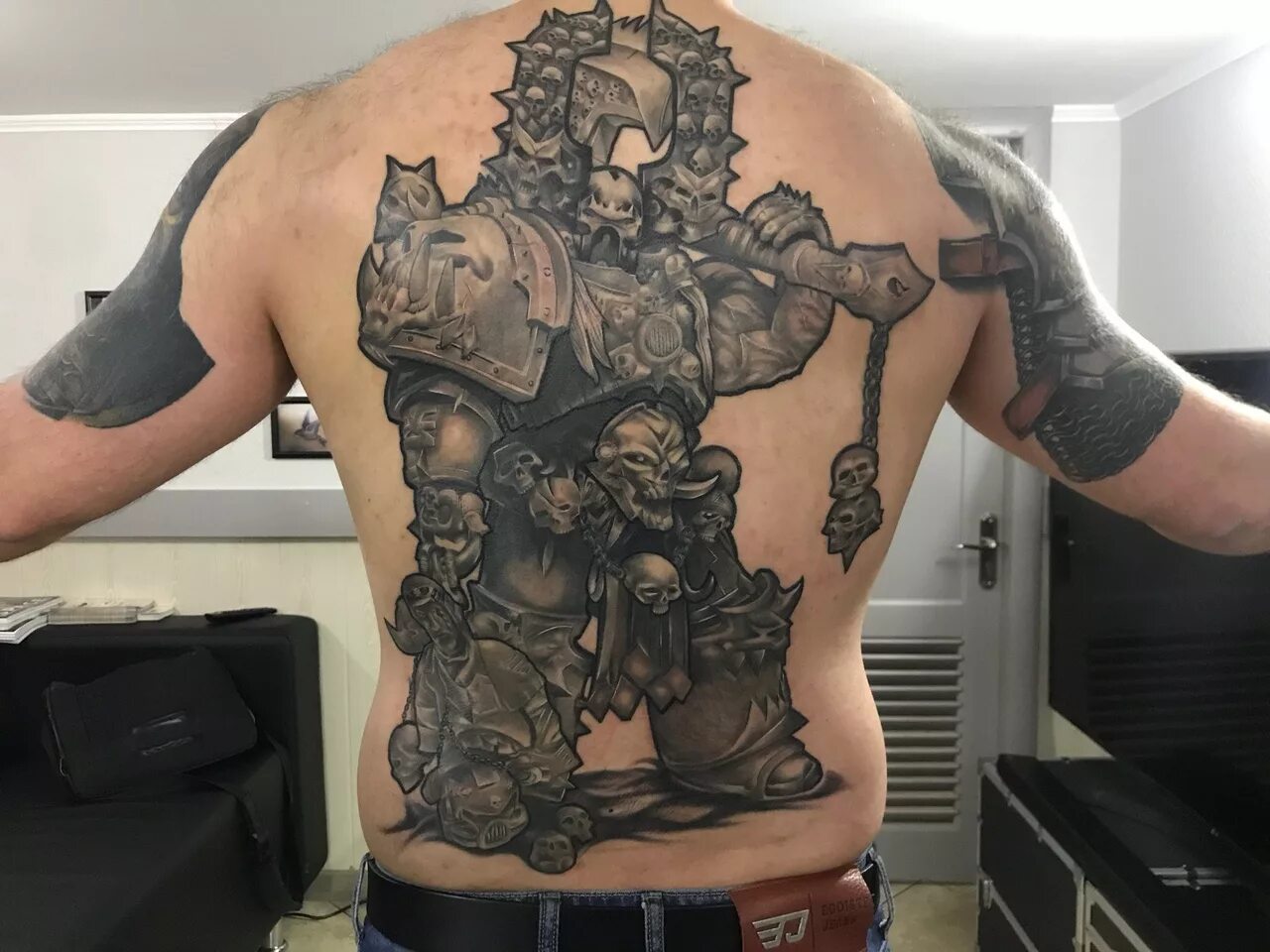 Тату вархаммер. Тату вархаммер. Warhammer 40000 тату космодесантники. Татуировки вархаммер 40000. Вархаммер 40000 тату рукав.