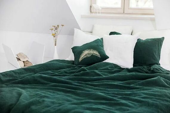 Ibiza Bed in Hunter Green Velvet Green headboard, Green bedding, Bedroom green