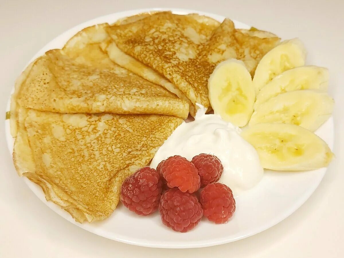 С чем приготовить блинчики. Блинчики. Татарские блины на дрожжах. Вкусные блинчики. Классические блины на молоке.